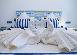 Casa Blue Pearl