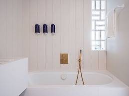 Bleu Hôtel & Spa
