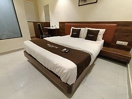 Hotel Moon Lite Residency Marve Malad