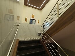 Hotel Moon Lite Residency Marve Malad