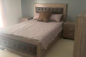 Apartment Sleeps 6 With Pool Access