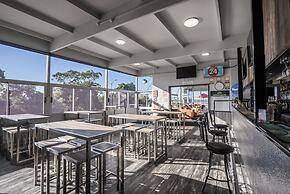 Bridport Bay Inn
