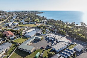 Bridport Bay Inn