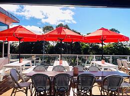 Bridport Bay Inn