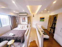 COZI modern loft suite at BGC