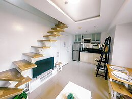 COZI modern loft suite at BGC