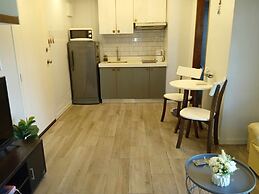 COZI modern loft suite at BGC