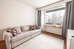 2ndhomes Cozy 1BR Apartment with Balcony