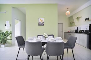 The Horizon Ipoh L15 by Grab A Stay