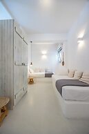 Flisvos Beach Apartments
