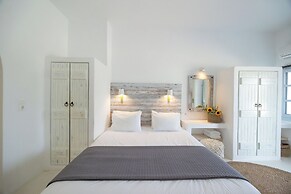 Flisvos Beach Apartments