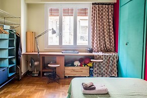 The Architect s 90m2 Flat a Breath From Parthenon