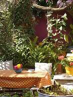 Dream Studio w h Private Balcony Central Athens
