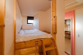 11Capsules (E JOY INN East Nippori Branch)