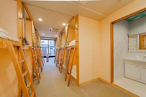 11Capsules (E JOY INN East Nippori Branch)