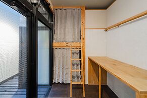 11Capsules (E JOY INN East Nippori Branch)