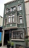 Hayal Hostel Serbia