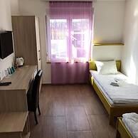 Hayal Hostel Serbia
