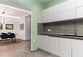 Amazonia Apt by halu!