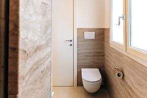 Aeris Suite & Relax