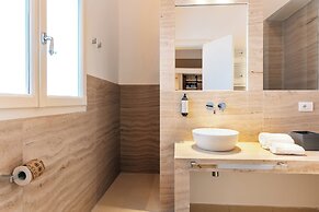 Aeris Suite & Relax