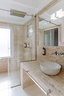 Aeris Suite & Relax