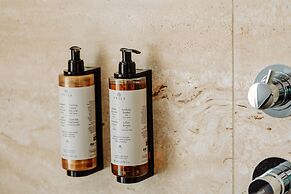Aeris Suite & Relax