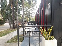 Nomads Homestay Sriracha