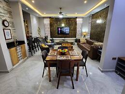 Exquisite 3bed 3bath Lake View Home in Entebbe