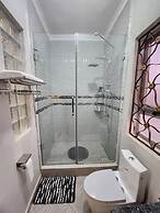 Exquisite 3bed 3bath Lake View Home in Entebbe