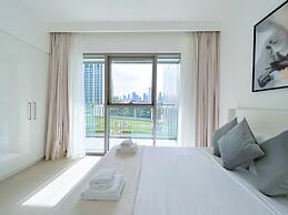 Stunning 2B in Downtown Views Burj Khalifa View