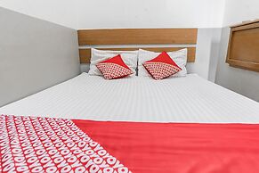 OYO 93584 RukotelNearICE BSD