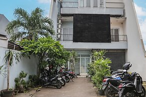 OYO 93584 RukotelNearICE BSD