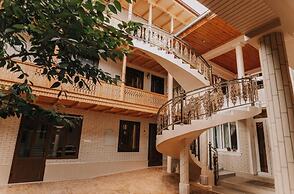 Hotel DILSHODA