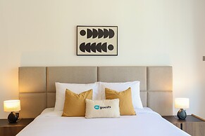 HiGuests - The Sterling by Omniyat