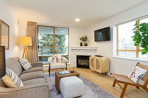 Private Residences at the Cascade Lodge