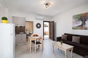 Pithos Apartments