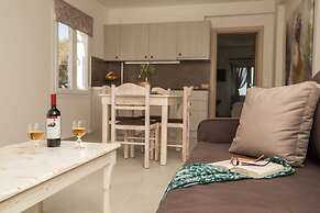 Pithos Apartments
