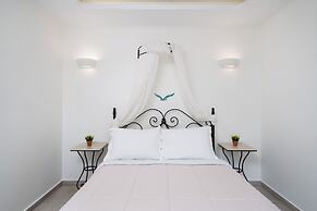 Pithos Apartments