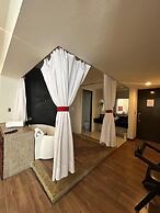 Zújmú Business Boutique Hotel