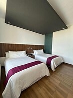 Zújmú Business Boutique Hotel
