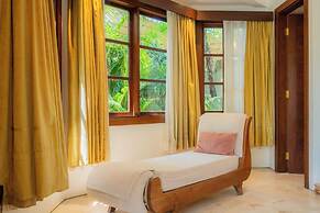 LataLiana, Seminyak