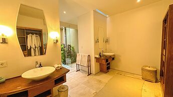 LataLiana, Seminyak