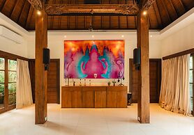 LataLiana, Seminyak