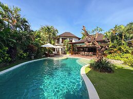 LataLiana, Seminyak