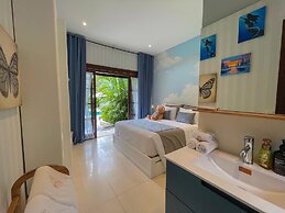 LataLiana, Seminyak