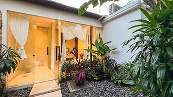 LataLiana, Seminyak