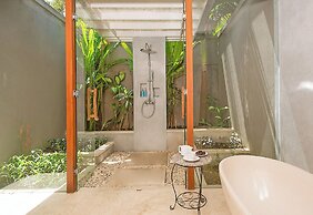 LataLiana, Seminyak
