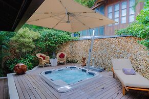 LataLiana, Seminyak