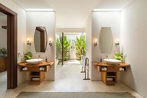LataLiana, Seminyak